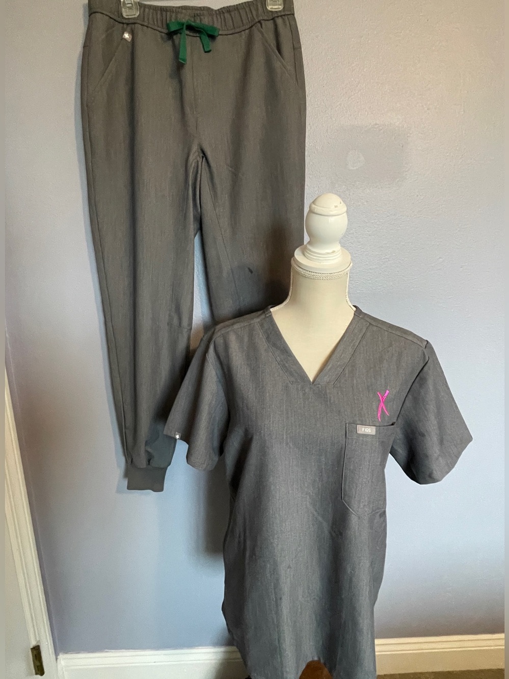 Figs Women's Scrub Set in Graphite with Breast Cancer Awareness logo size S